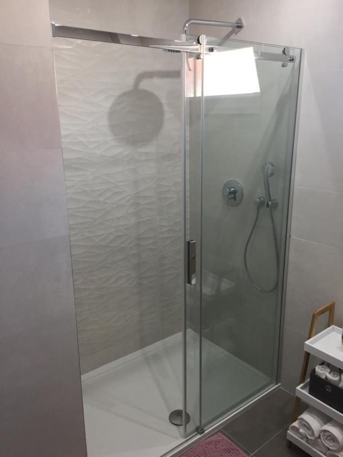Apartman Sonas 2 With Free Private Parking Karlovac Exterior foto